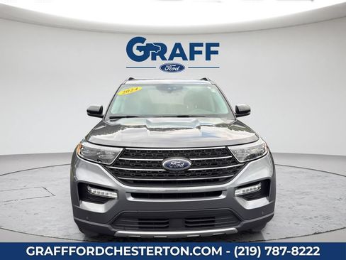 Used 2024 Ford Explorer XLT w/ Equipment Group 202A AWD/4WD image 3