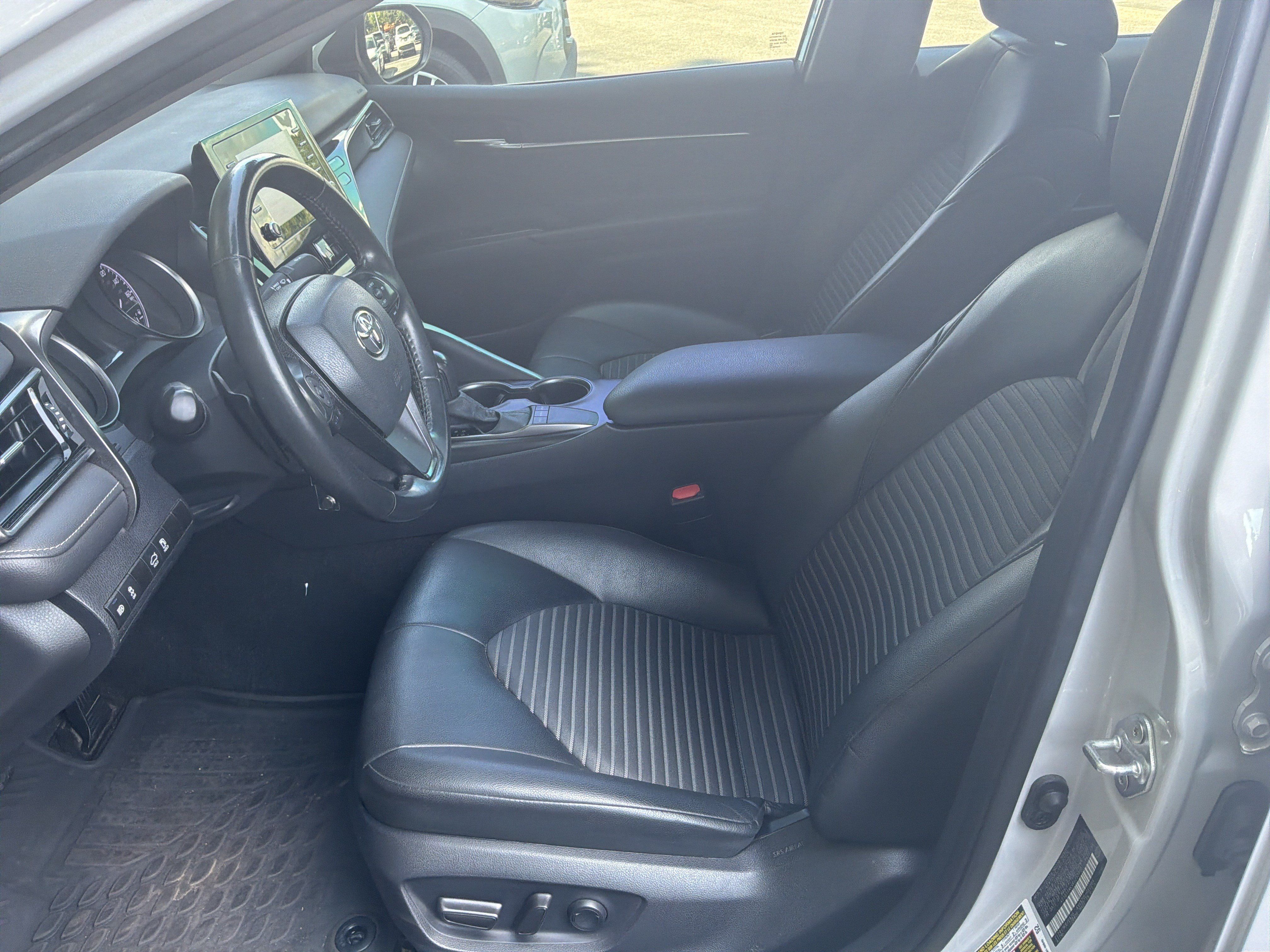 Used 2024 Toyota Camry SE FWD image 16