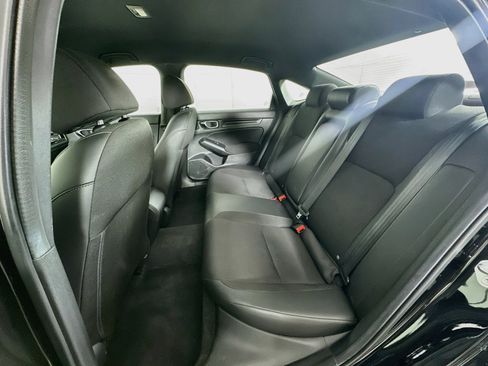 Used 2025 Honda Civic Sport image 26