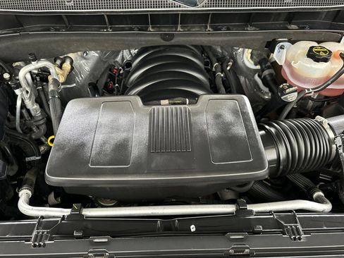 Certified 2024 Chevrolet Suburban Premier RWD image 26