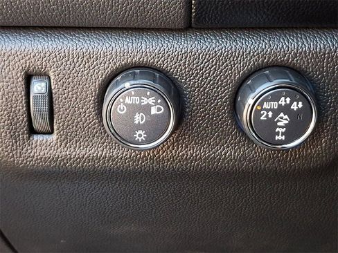 Used 2022 Chevrolet Colorado ZR2 w/ Colorado ZR2 Bison Edition image 24