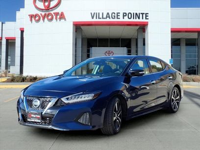 Used 2021 Nissan Maxima 3.5 SV w/ Floor Mat Group