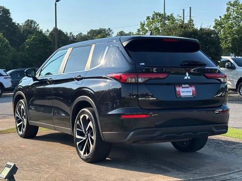 Used 2022 Mitsubishi Outlander ES FWD image 5