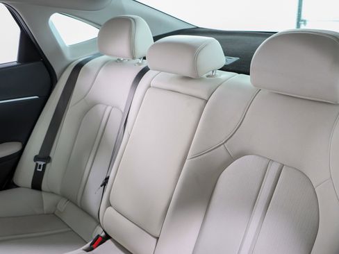 Used 2025 Hyundai Sonata SEL FWD image 24