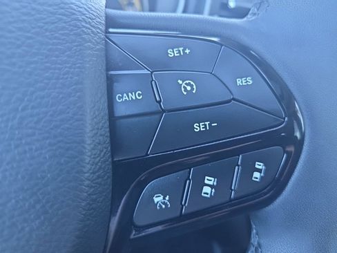 Used 2023 Jeep Cherokee Altitude Lux w/ Lux Elite Package image 37