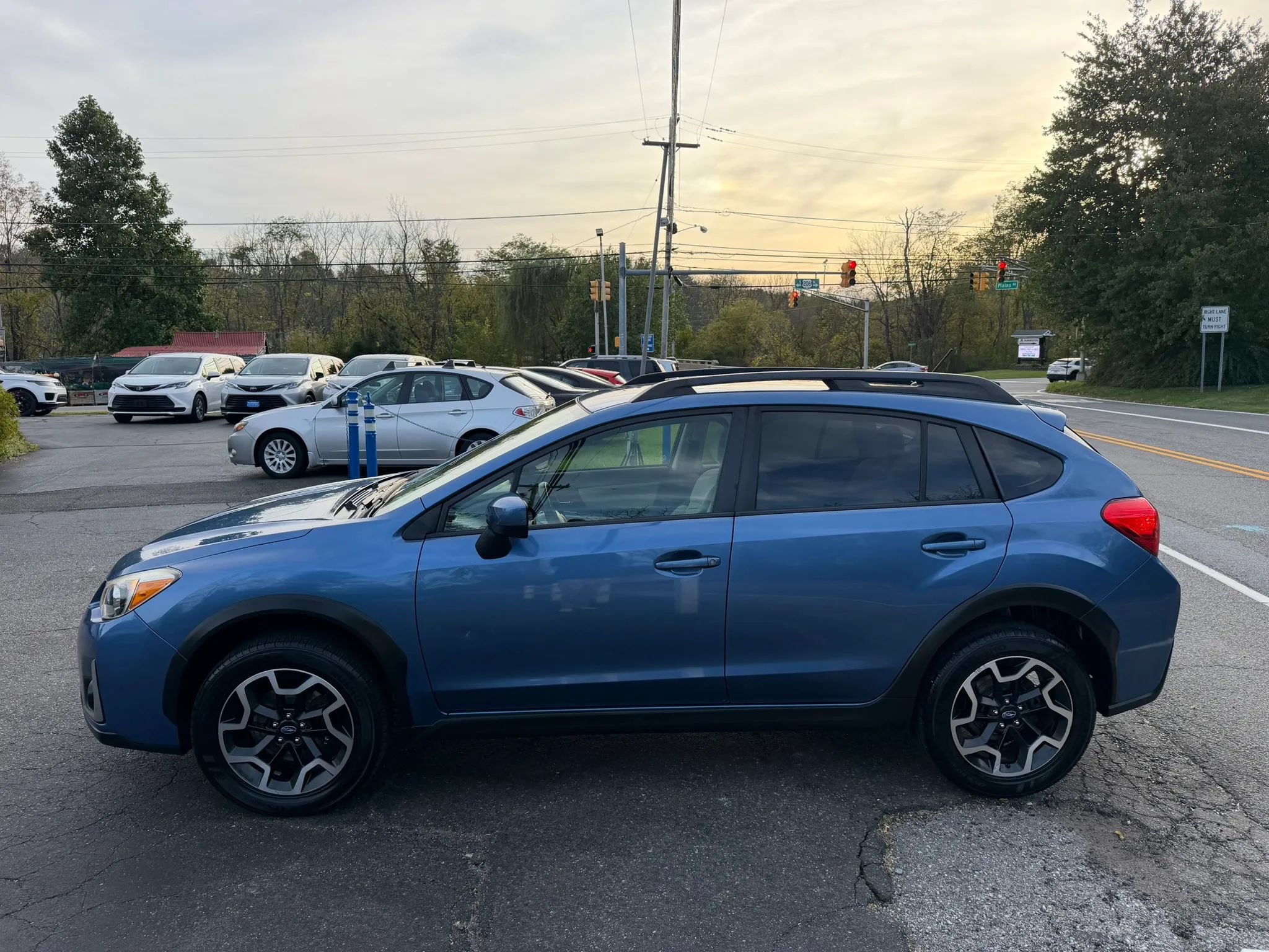 Used 2016 Subaru Crosstrek 2.0i Premium AWD/4WD image 8