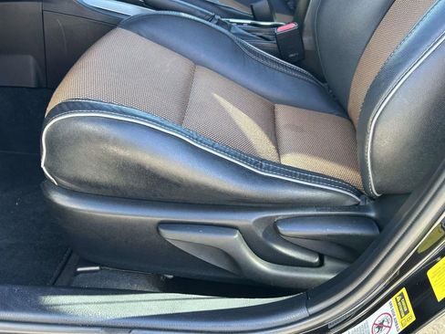 Used 2015 Toyota Corolla S image 16