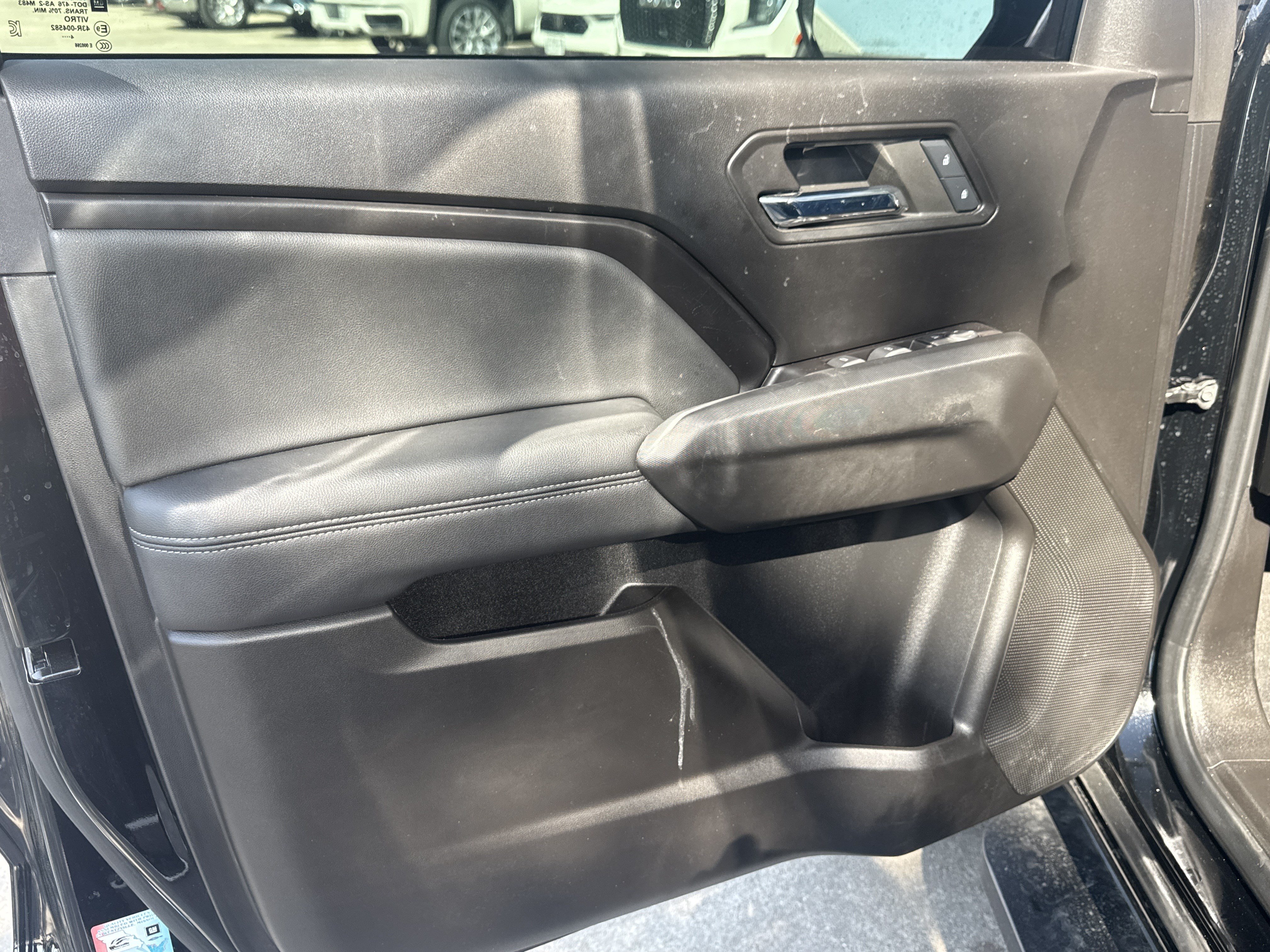Used 2024 GMC Canyon Elevation w/ Elevation Premium Package RWD image 5