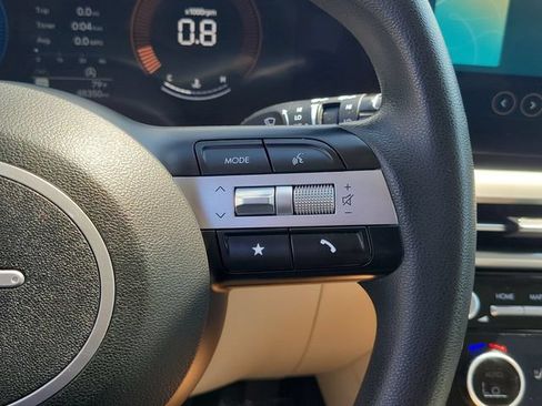 Used 2025 Hyundai Tucson SEL FWD image 8