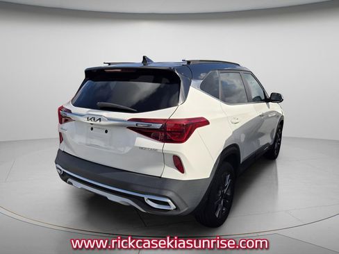 Used 2022 Kia Seltos S AWD/4WD image 5