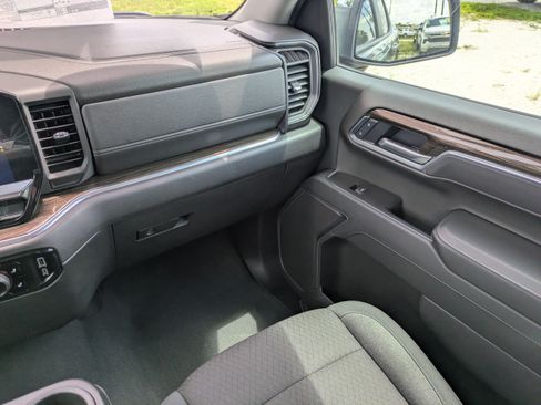 Used 2025 Chevrolet Silverado 1500 LT RWD image 16