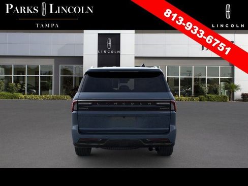 New 2026 Lincoln Navigator Reserve AWD/4WD image 5