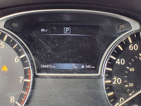 Used 2016 Nissan Altima 2.5 SL w/ Moonroof Package FWD image 9