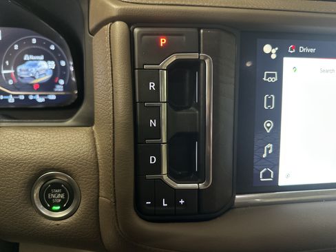 Used 2022 GMC Yukon XL Denali w/ Denali Premium Package AWD/4WD image 26