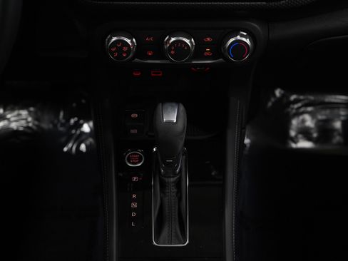 Used 2024 Nissan Kicks SV image 15