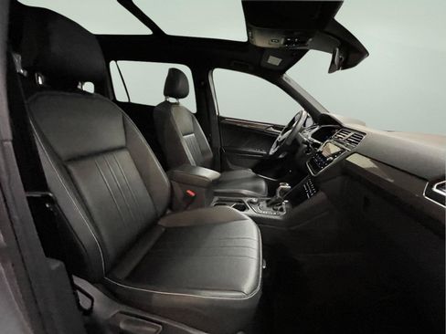 Used 2024 Volkswagen Tiguan SE R-Line AWD/4WD image 22