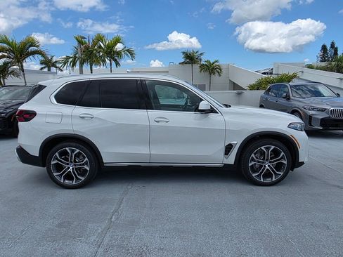 New 2026 BMW X5 xDrive40i w/ Climate Comfort Package AWD/4WD image 3