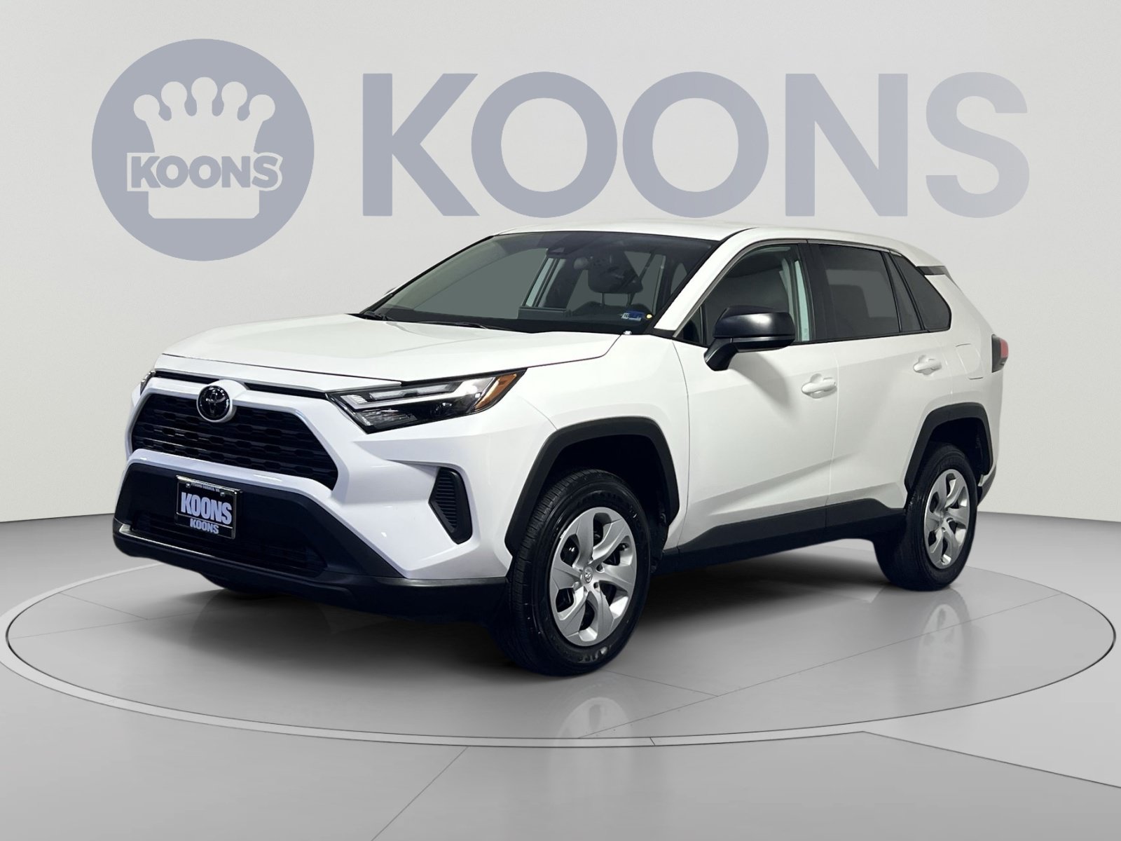 Used 2025 Toyota RAV4 LE AWD/4WD image 1