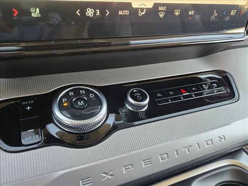 New 2026 Ford Expedition Active RWD image 14
