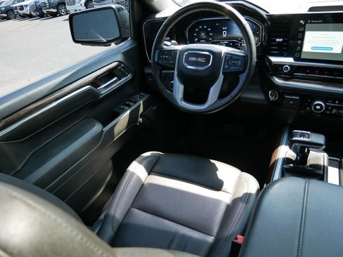 Used 2024 GMC Sierra 1500 Elevation w/ Elevation Premium Package AWD/4WD image 18