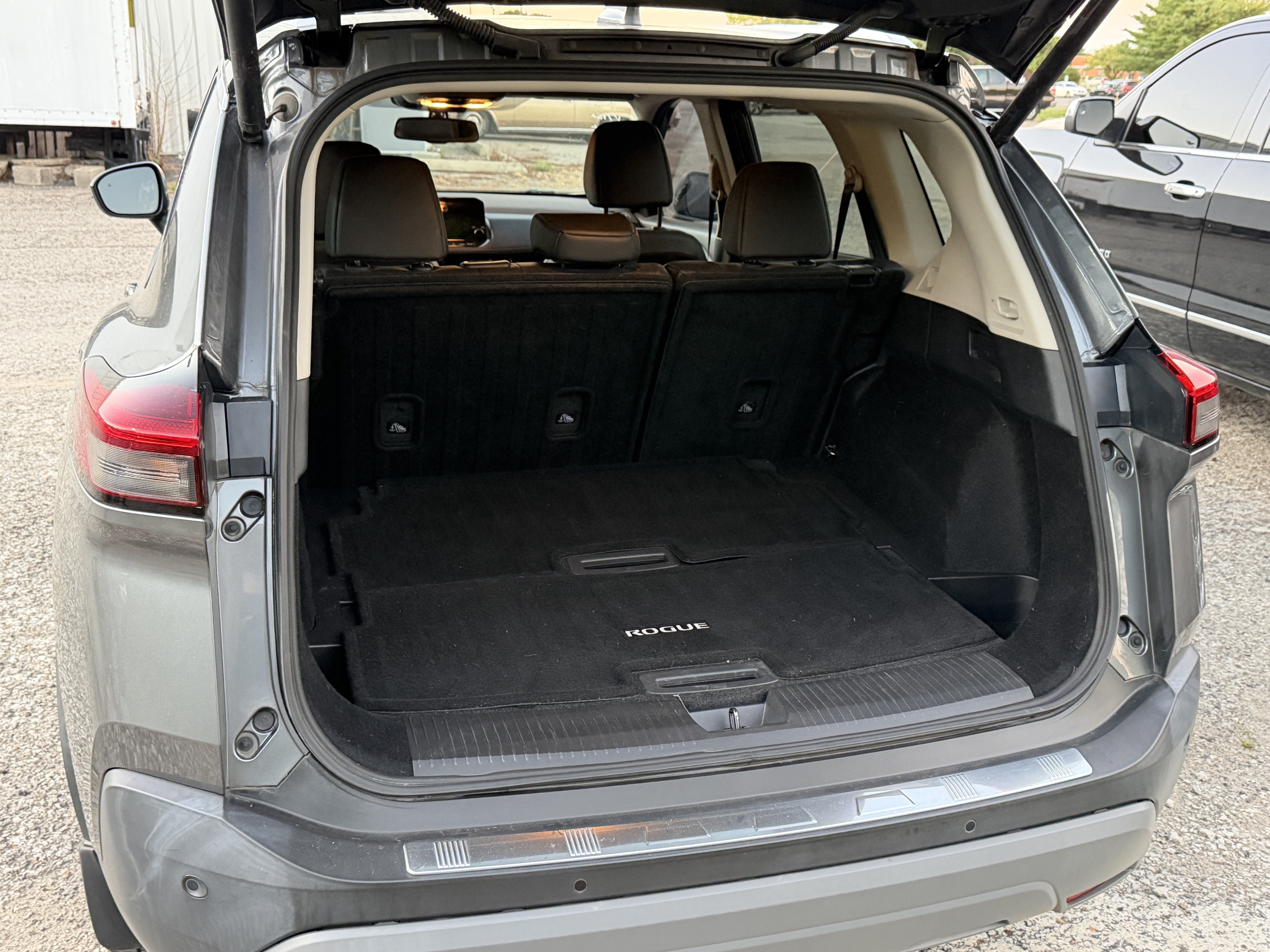 Used 2021 Nissan Rogue SL w/ Premium Package AWD/4WD image 11