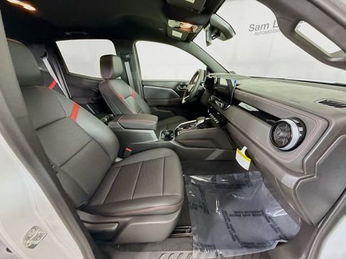 New 2025 Chevrolet Colorado Z71 w/ Z71 Convenience Package 2 image 29