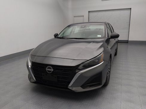 Used 2024 Nissan Altima 2.5 SV image 15