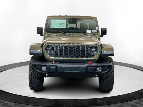 New 2025 Jeep Gladiator Rubicon AWD/4WD image 8