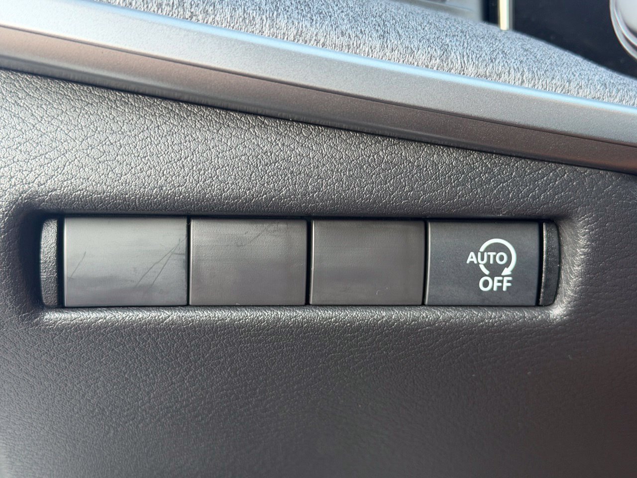 Certified 2026 Nissan Kicks S FWD image 18