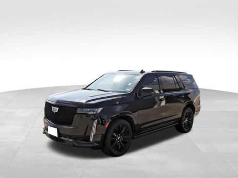 Certified 2022 Cadillac Escalade Sport Platinum w/ Heavy-Duty Trailer Package image 2