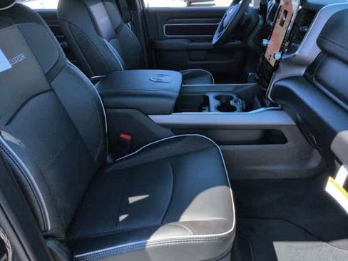 New 2026 RAM 2500 Laramie AWD/4WD image 20