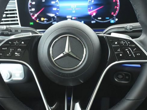 New 2026 Mercedes-Benz GLS 450 4MATIC image 18