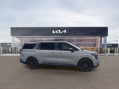 New 2026 Kia Carnival SX Prestige FWD image 2