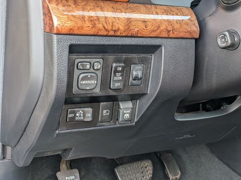 Used 2019 Toyota Tundra 1794 Edition AWD/4WD image 16