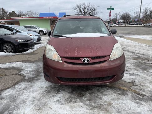 Used 2007 Toyota Sienna CE image 4