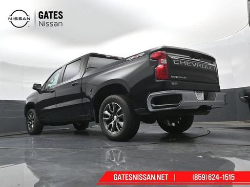Used 2023 Chevrolet Silverado 1500 LT AWD/4WD image 43