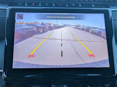 New 2025 Jeep Grand Cherokee Limited w/ Black Appearance Package image 25