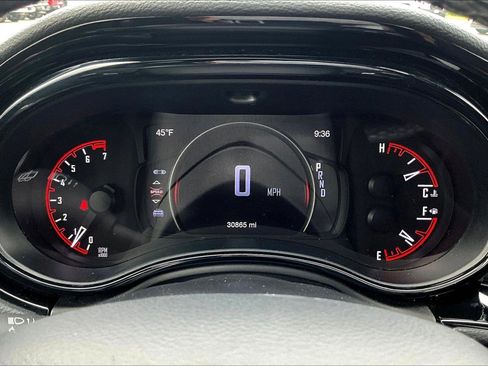 Used 2024 Dodge Durango GT image 11