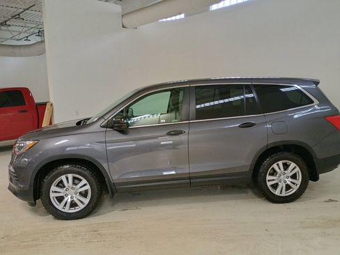 Used 2018 Honda Pilot LX image 8