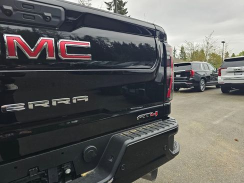 New 2026 GMC Sierra 2500 AT4 w/ AT4 Premium Plus Package AWD/4WD image 12