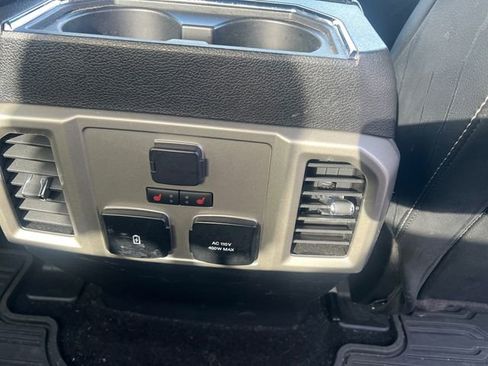 Used 2020 Ford F150 Lariat w/ Equipment Group 502A Luxury AWD/4WD image 17