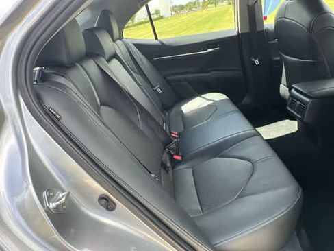 Used 2021 Toyota Camry XSE image 14