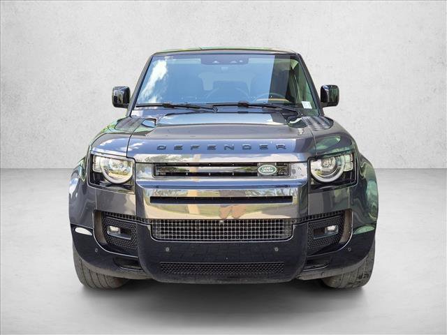 Used 2024 Land Rover Defender 110 X-Dynamic SE AWD/4WD image 2
