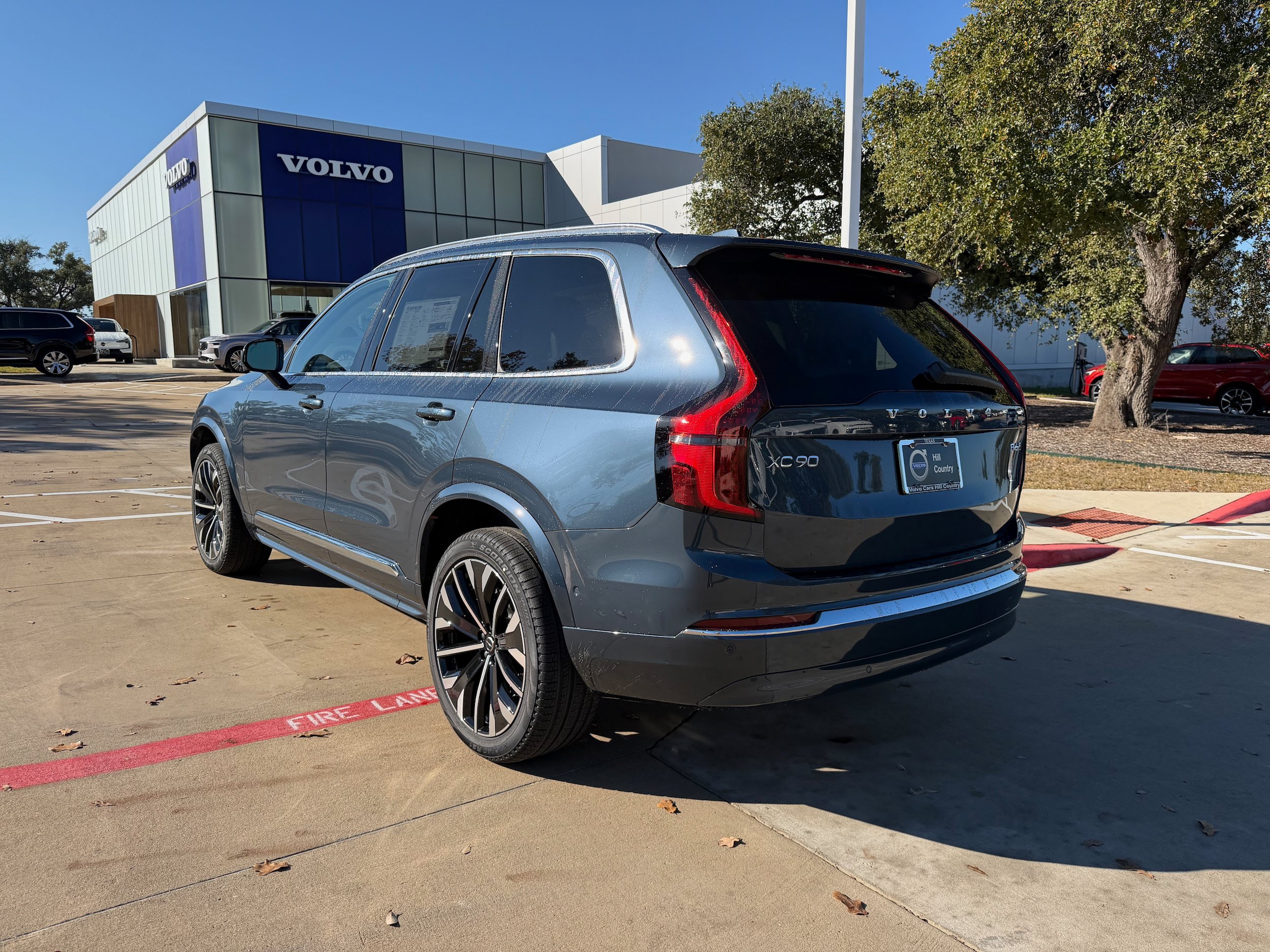 Used 2026 Volvo XC90 B6 Ultra w/ Protection Package AWD/4WD image 4
