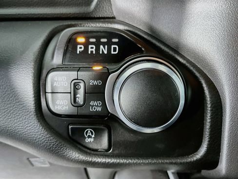 Used 2023 RAM 1500 Big Horn AWD/4WD image 23
