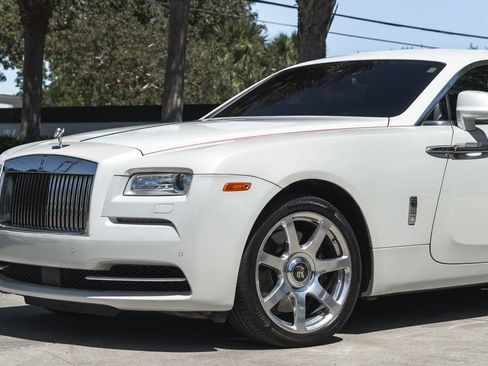 Used 2015 Rolls-Royce Wraith 2dr Coupe image 2