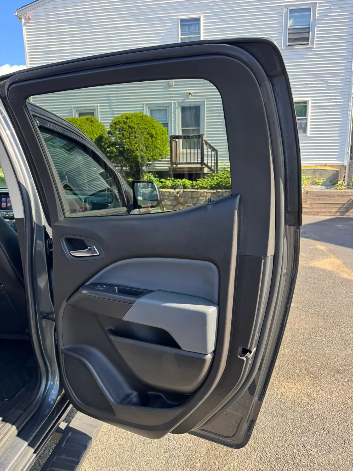Used 2017 Chevrolet Colorado Z71 AWD/4WD image 31