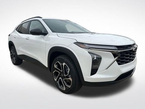 New 2026 Chevrolet Trax RS w/ Driver Confidence Package image 7