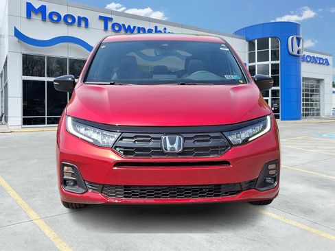New 2026 Honda Odyssey Sport-L image 2