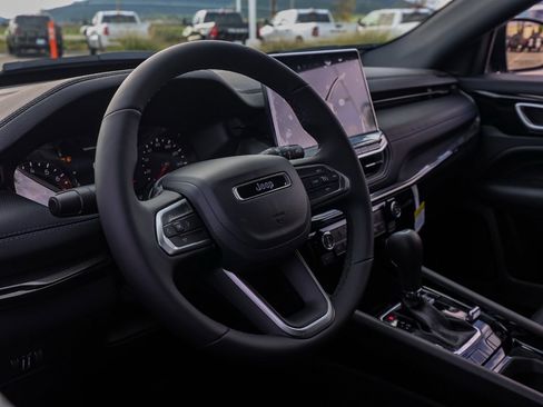 New 2026 Jeep Compass Latitude image 14